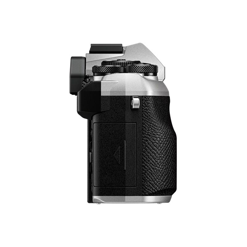 COL39282_OM-SYSTEM-OM-5-Mark-II-Kit-14-150mm-(S)_web_D7
